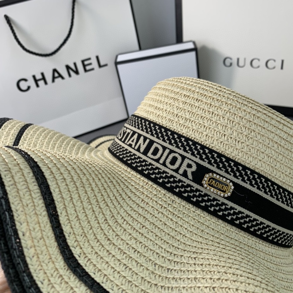 Dior caps