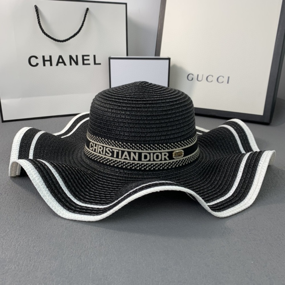 Dior caps