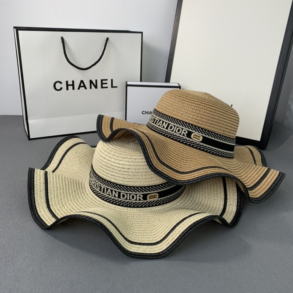 Dior caps