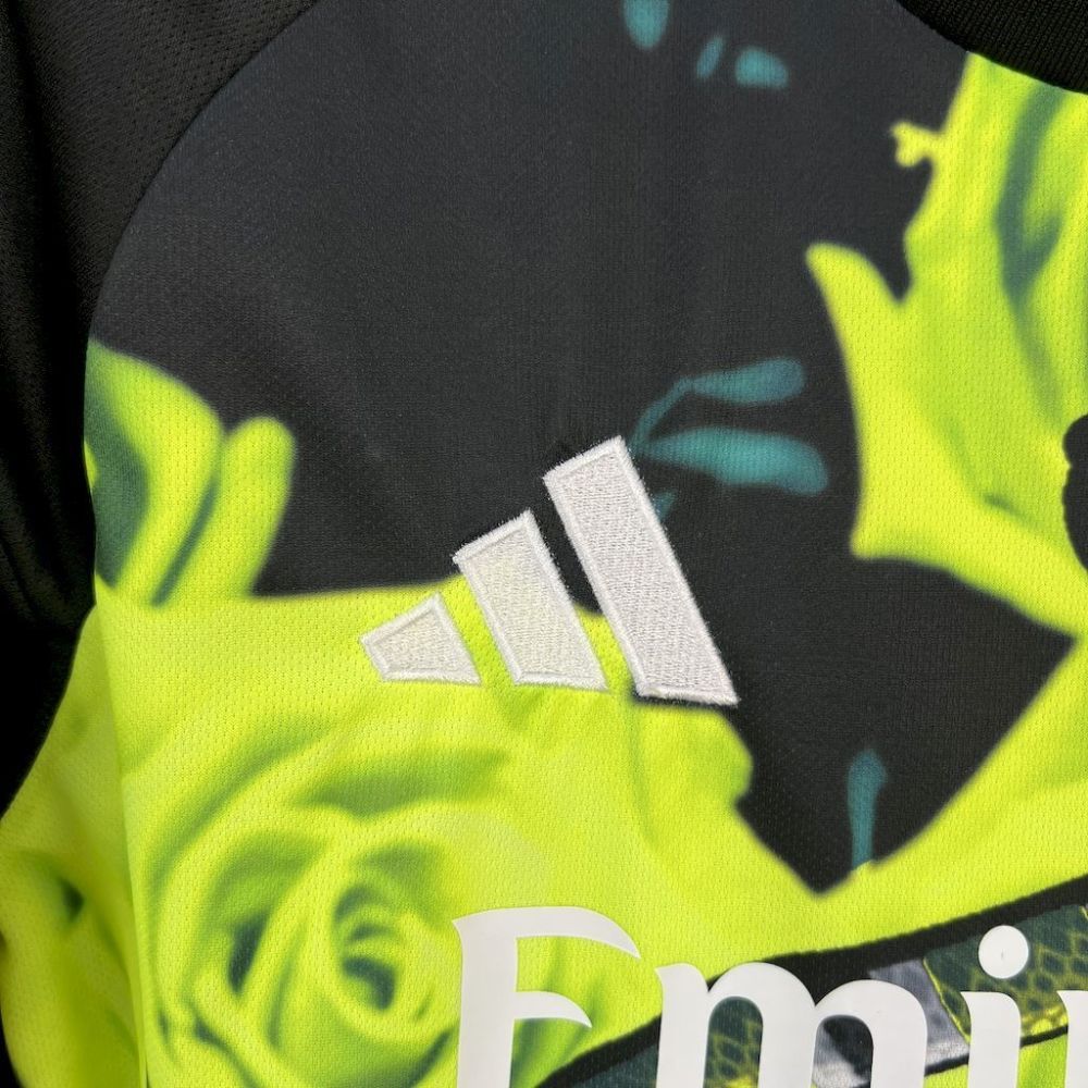 25-26 Real Madrid Green Snake Special Edition Shirt