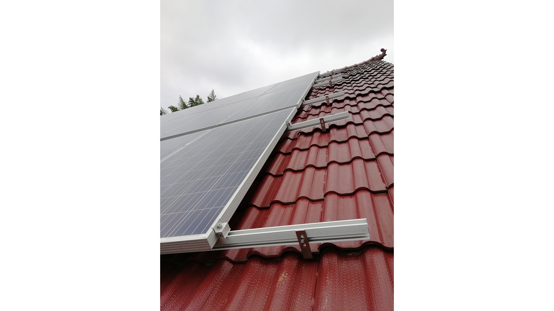 Pitched roof solar mounting system