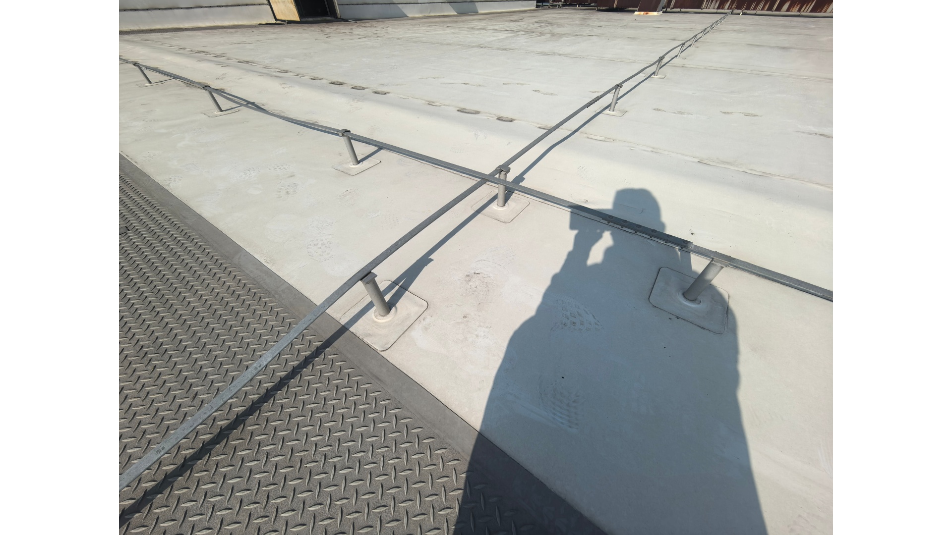 Wind uplift test