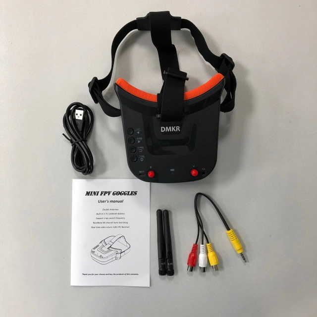 VR009 FPV 眼镜 5.8G 40通道 3英寸 480x320 视频头戴式高清 DVR 分集式 FPV 眼镜，适用于相机无人机及配件