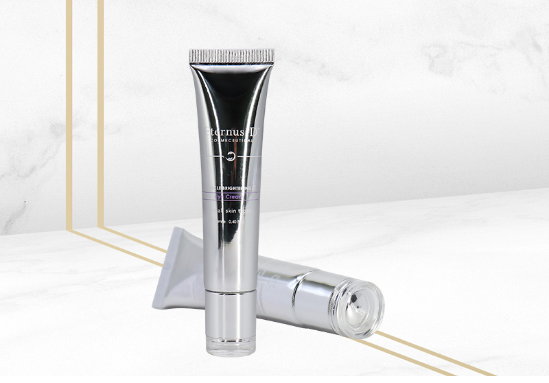 Silver Laminated Lip Glass Tubes