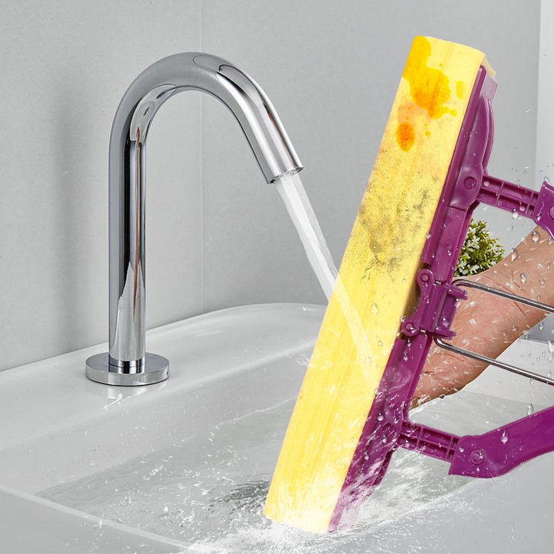 Hands-Free Folding Squeeze Mop