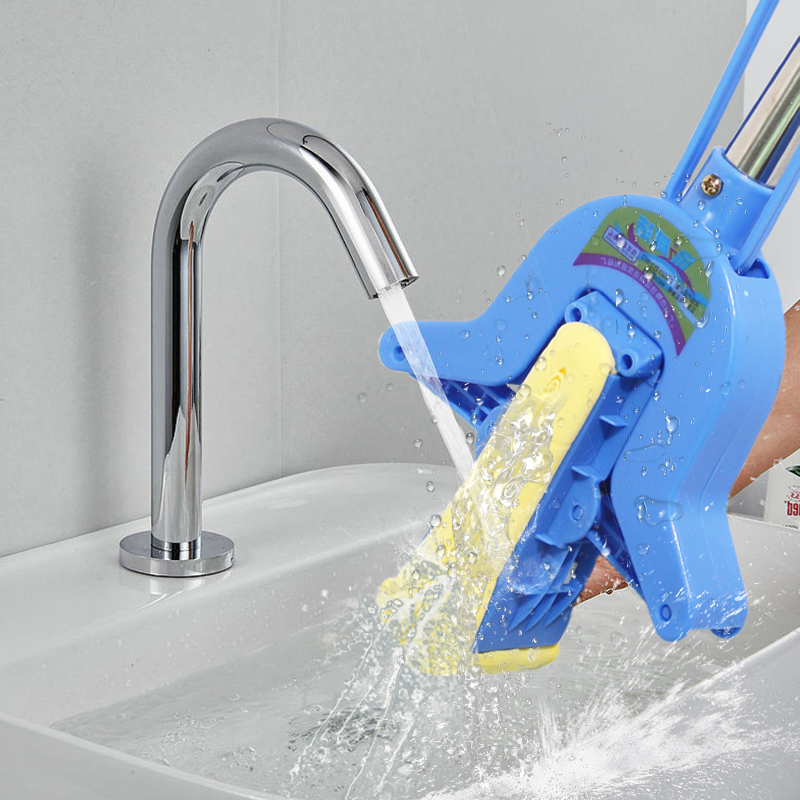 Cây lau nhà gấp gọn tiện dụng cho gia đình và phòng tắm.