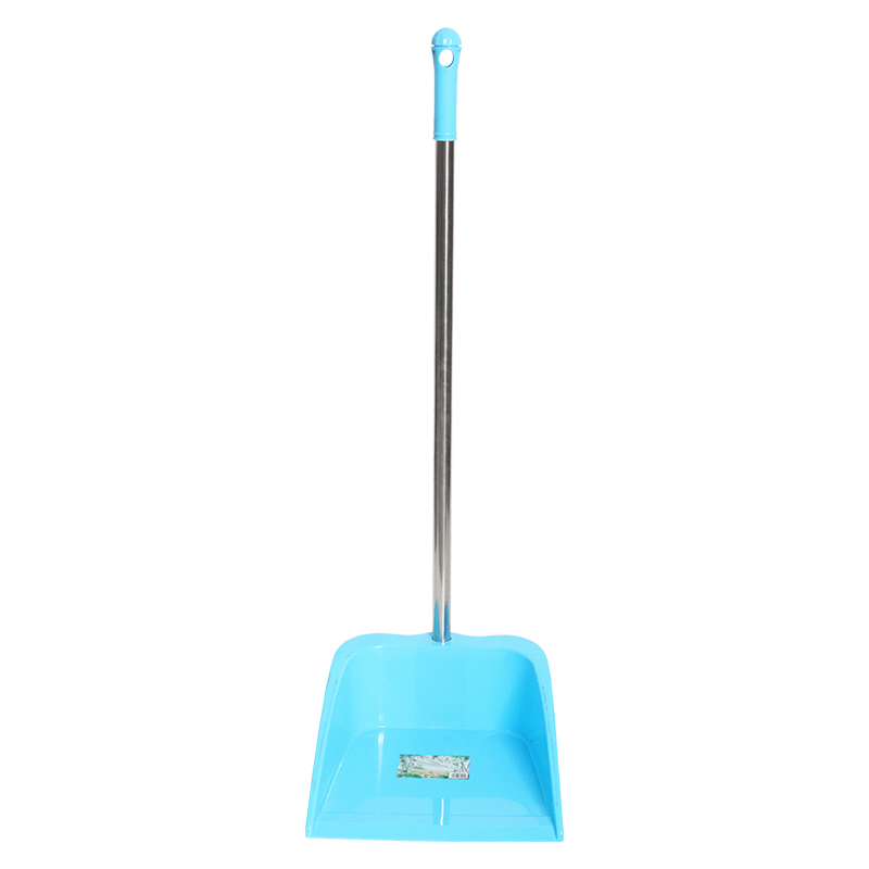 Xẻng hốt rác bằng nhựa dày dặn, bền chắc, chịu lực cao, thích hợp sử dụng trong gia đình.
