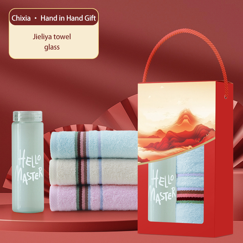 The creative landscape gift set (two pieces) includes a thermos, towel, and hand cream. Customization is available, making it an ideal gift choice for families, offices, and couples.