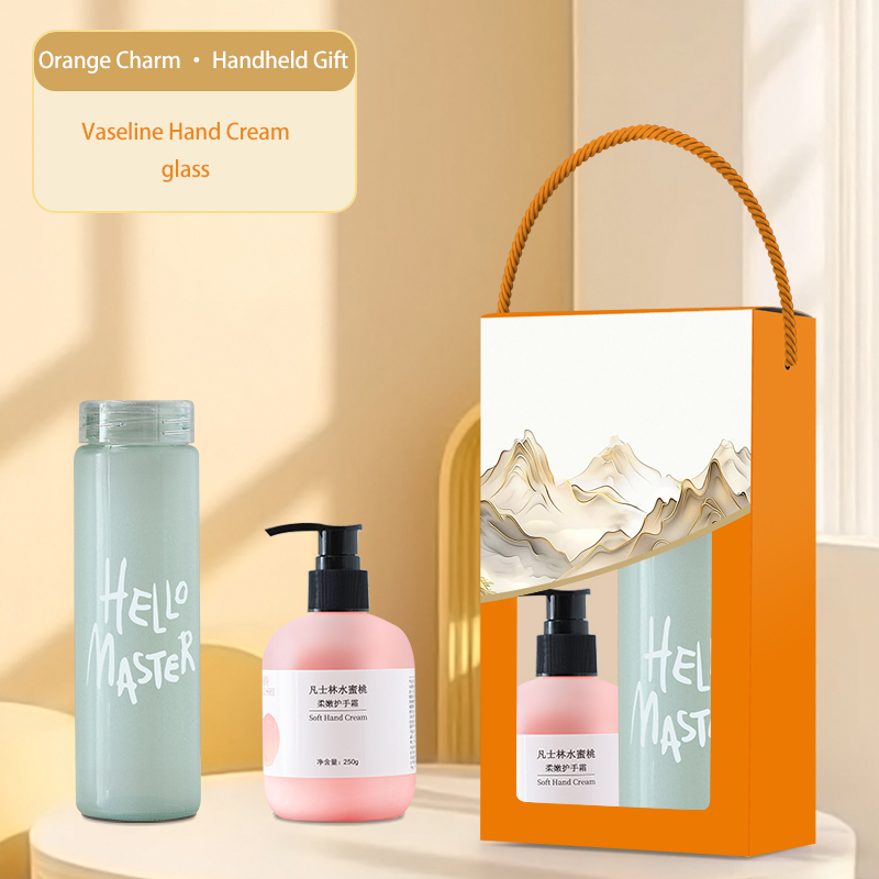 The creative landscape gift set (two pieces) includes a thermos, towel, and hand cream. Customization is available, making it an ideal gift choice for families, offices, and couples.