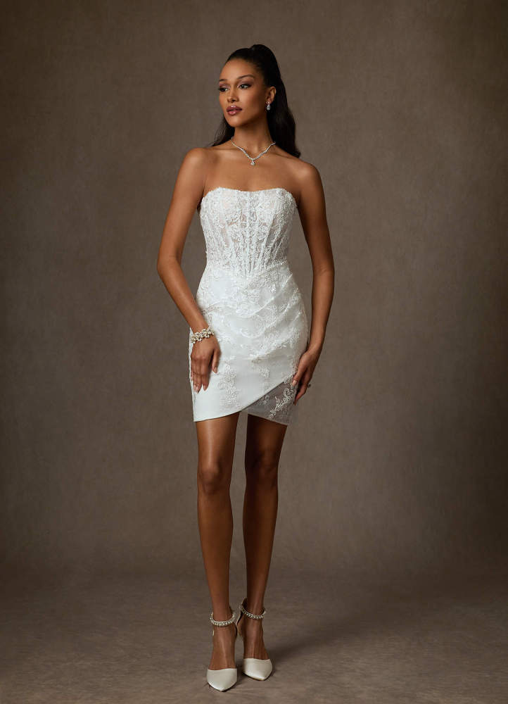 elyessen Hari Diamond White Sheath Sweetheart Neckline Lace Dress