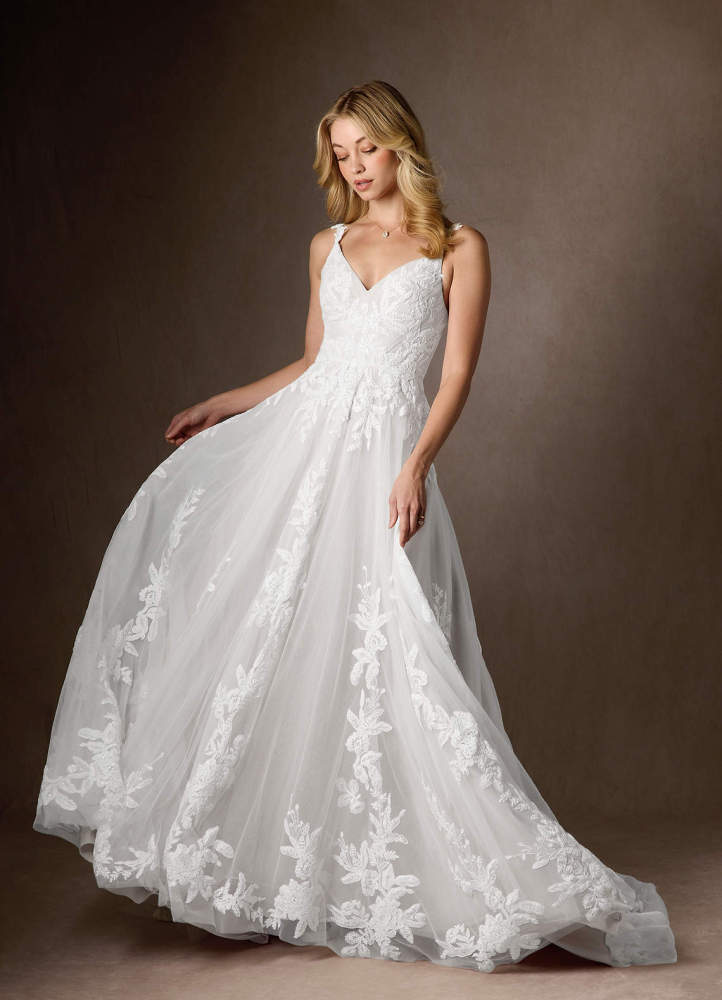 elyessen Delaina Diamond White A-Line V-Neck Sequins Tulle Dress