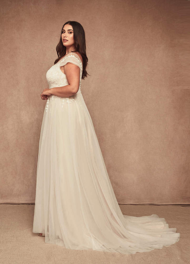 elyessen  Diamond White A-Line V-Neck Tulle Dress