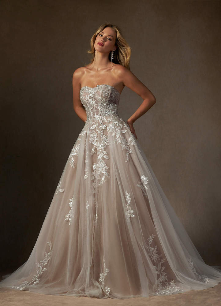elyessen  Diamond White Ball-Gown Strapless Lace Dress