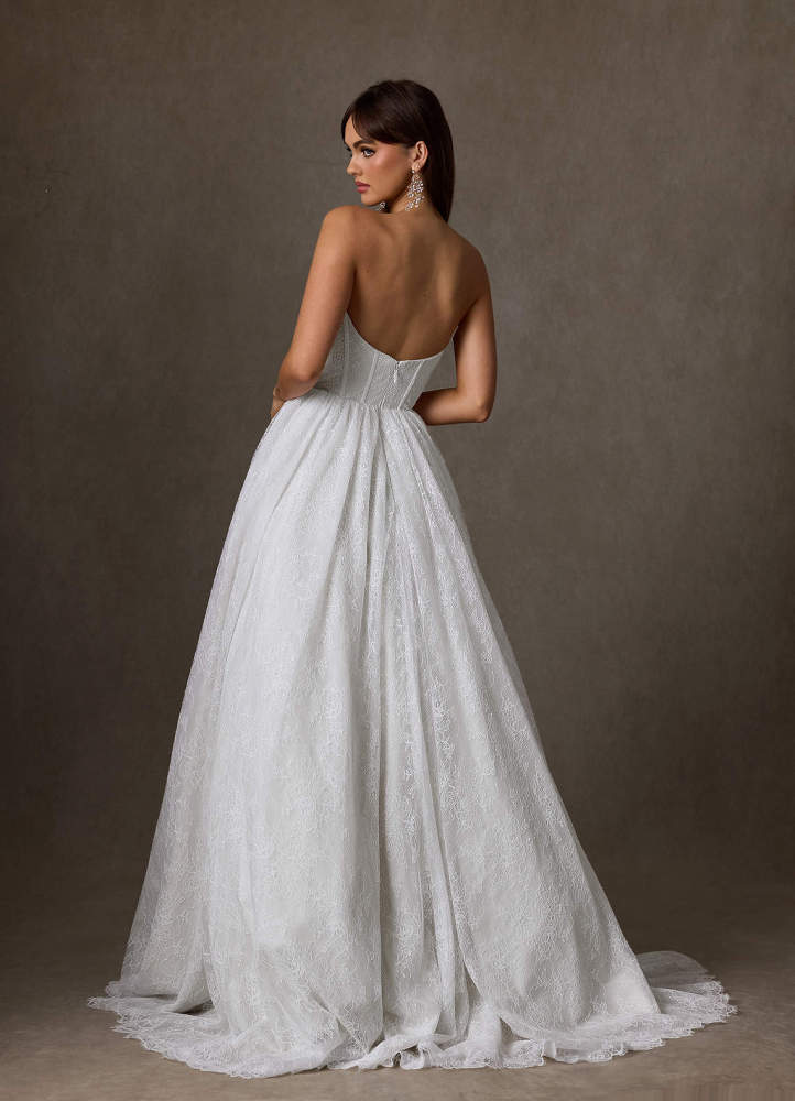 elyessen Sienna Diamond White A-Line Sweetheart Neckline Lace Dress