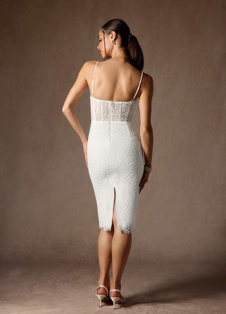 elyessen Kat Diamond White Sheath Straight Lace Lace Dress