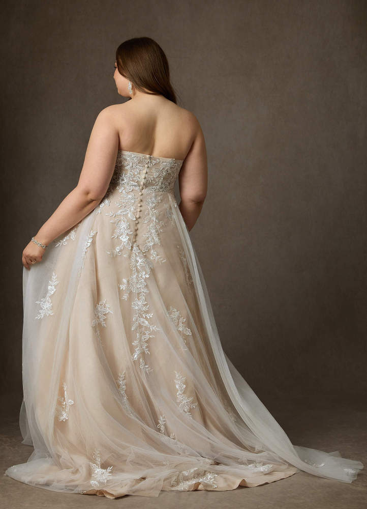 elyessen  Diamond White Ball-Gown Strapless Lace Dress