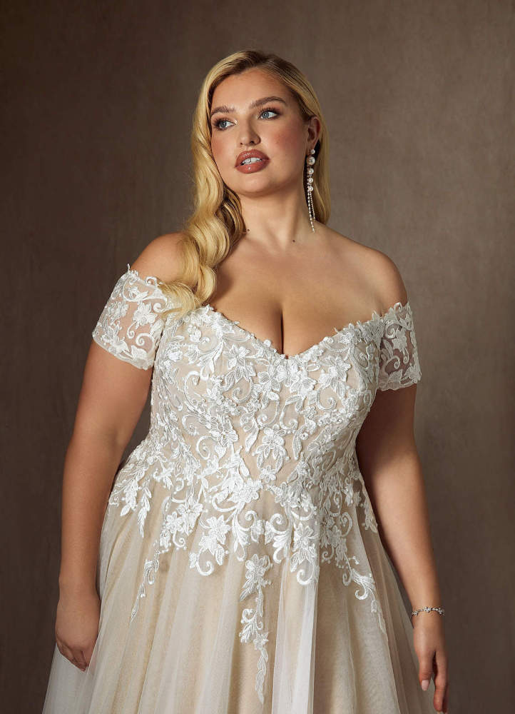 elyessen  Diamond White Ball-Gown Off the Shoulder Tulle Dress