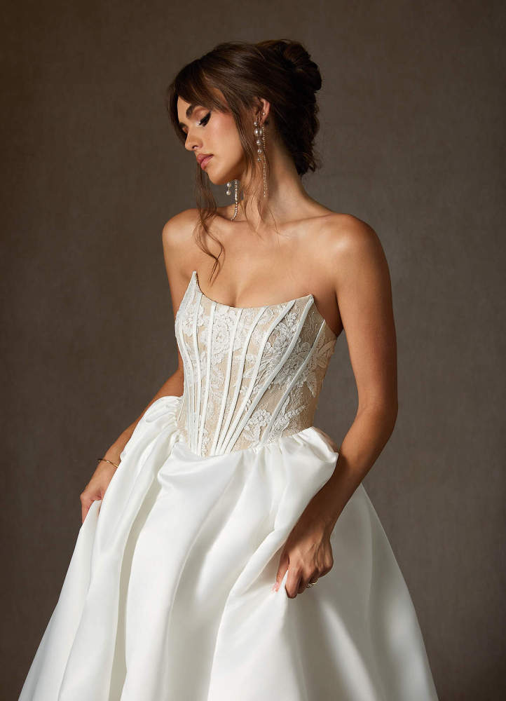 elyessen  Diamond White Ball-Gown Strapless Lace Dress
