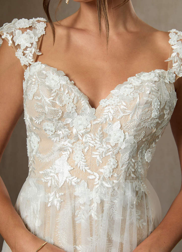 elyessen Moonstone Diamond White A-Line Sweetheart Sequins Tulle Dress