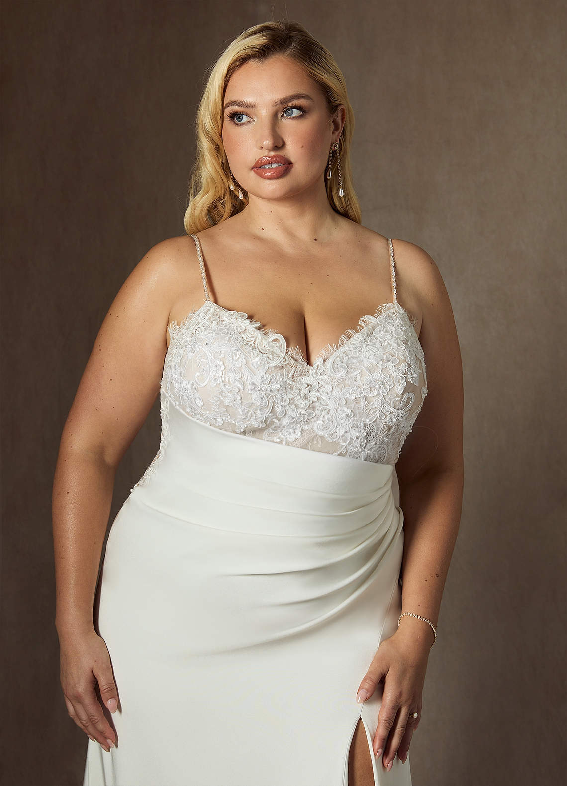 elyessen Nyx Stretch Diamond White Mermaid V-Neck Sequins Stretch Satin Dress