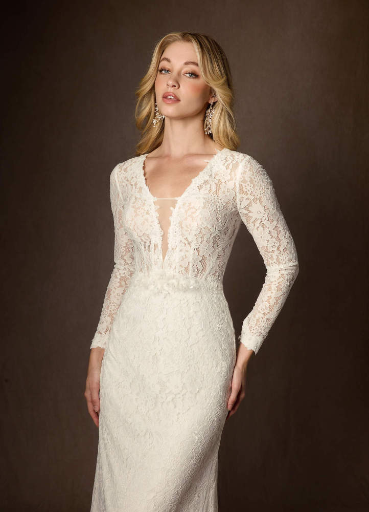 elyessen Cream Sheath V-Neck Tulle Dress