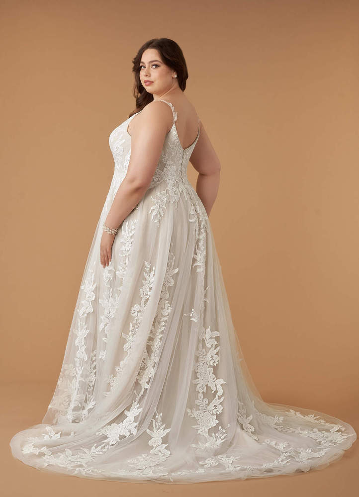 elyessen  Diamond White A-Line V-Neck Sequins Tulle Dress