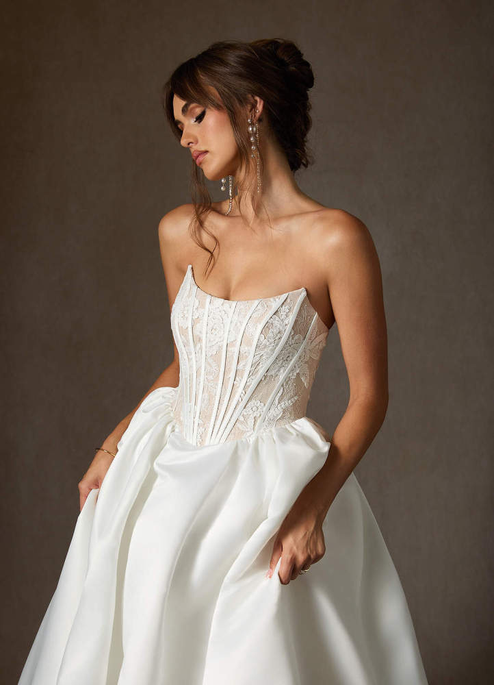elyessen  Diamond White Ball-Gown Strapless Lace Dress