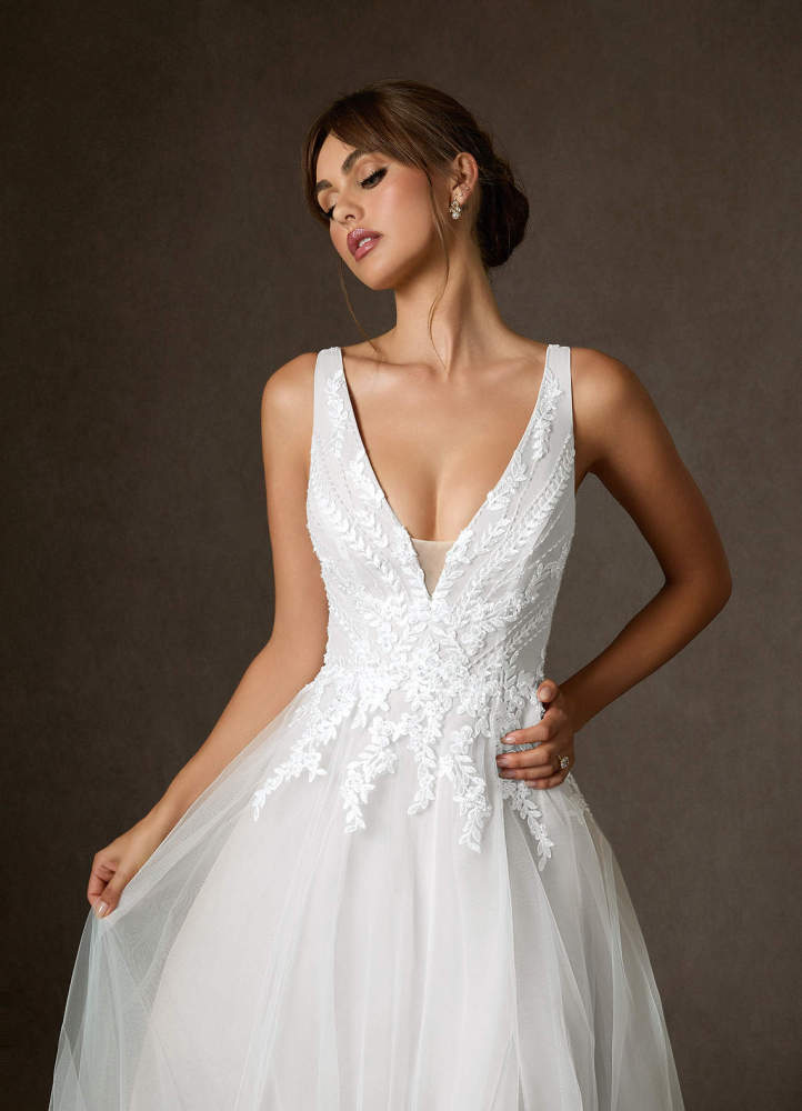 elyessen Goddess Two-Piece Diamond White A-Line V-Neck Sequins Tulle Dress