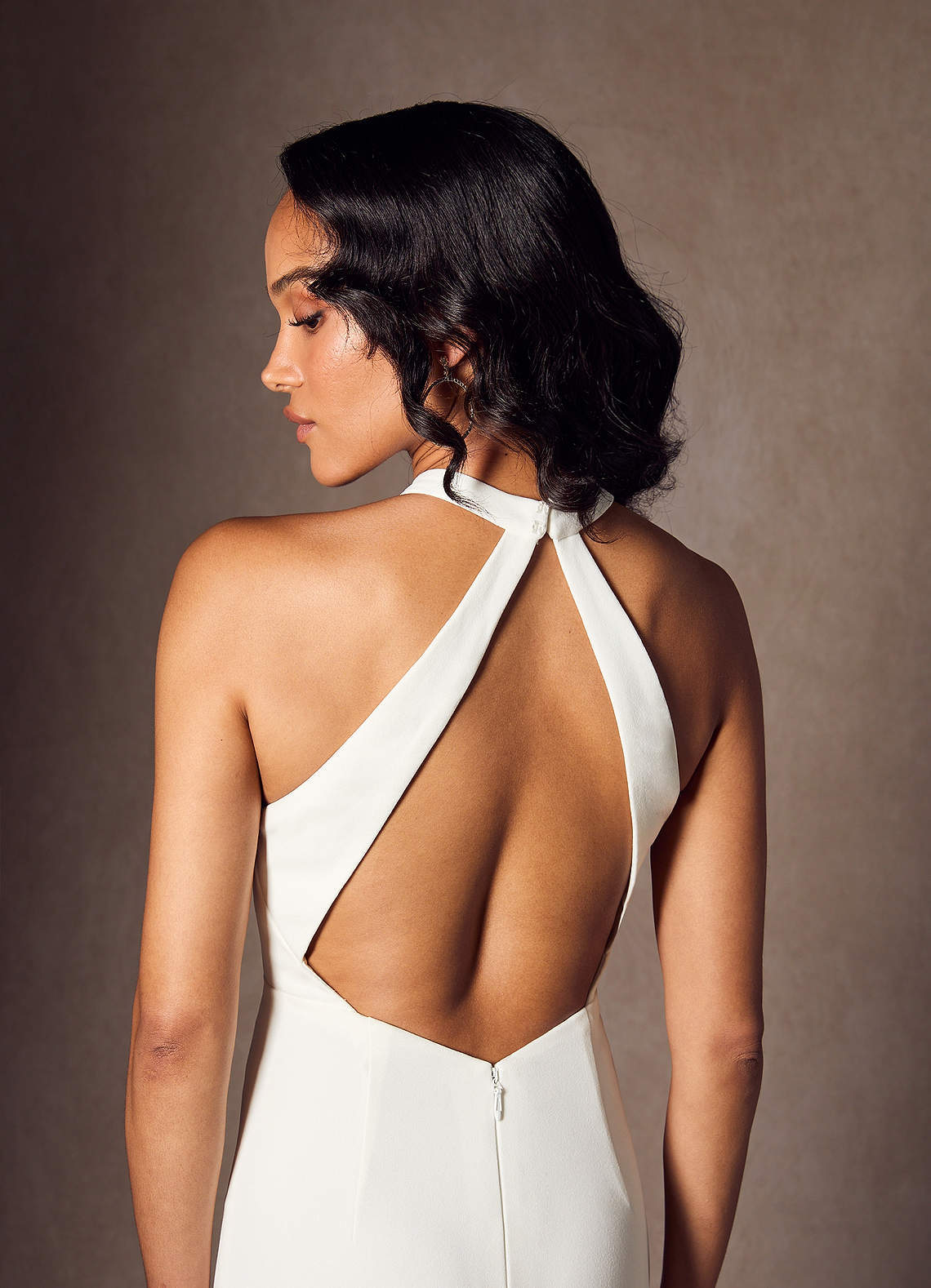 elyessen Aerith Stretch Diamond White Sheath Bow Stretch Crepe Dress
