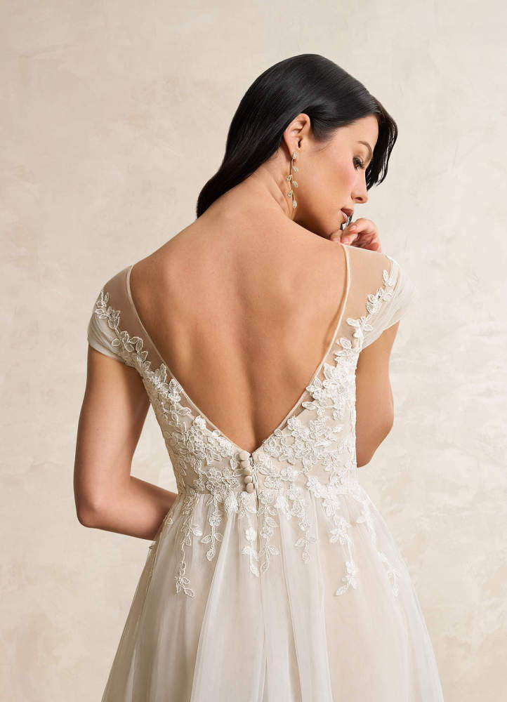 elyessen  Diamond White A-Line V-Neck Tulle Dress