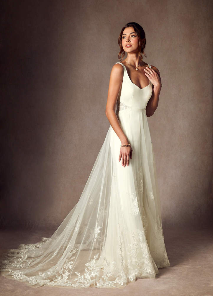 elyessen Ebony Diamond White A-Line Sequins Crepe Back Satin Dress