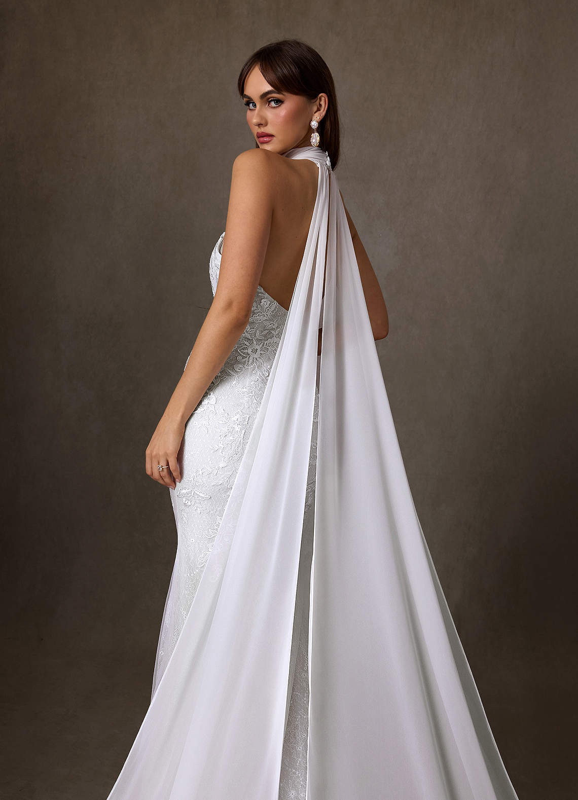 elyessen Kaiyana Diamond White Sheath High Neck Lace Dress