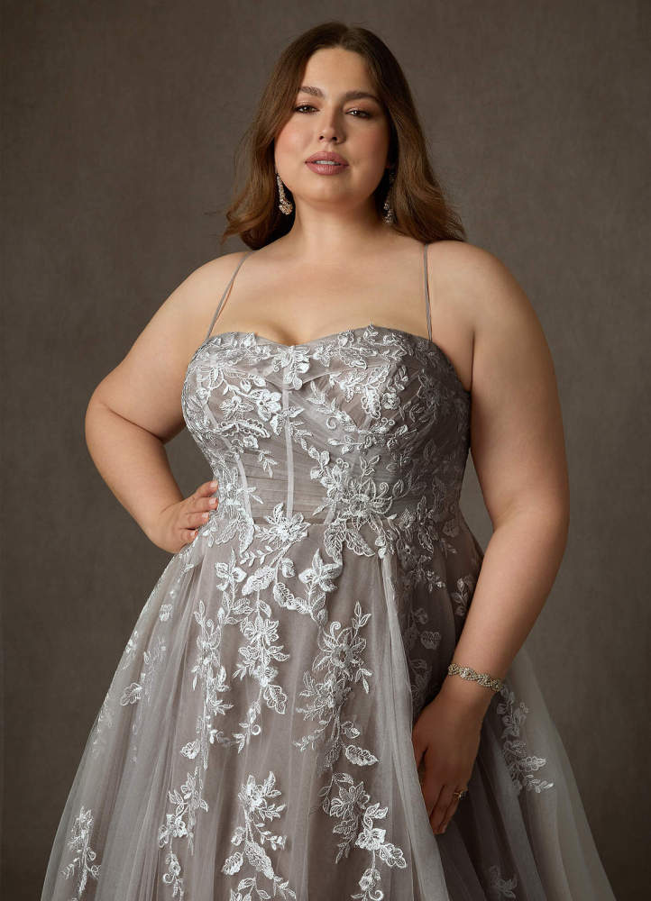 elyessen  Diamond White Ball-Gown Strapless Lace Dress