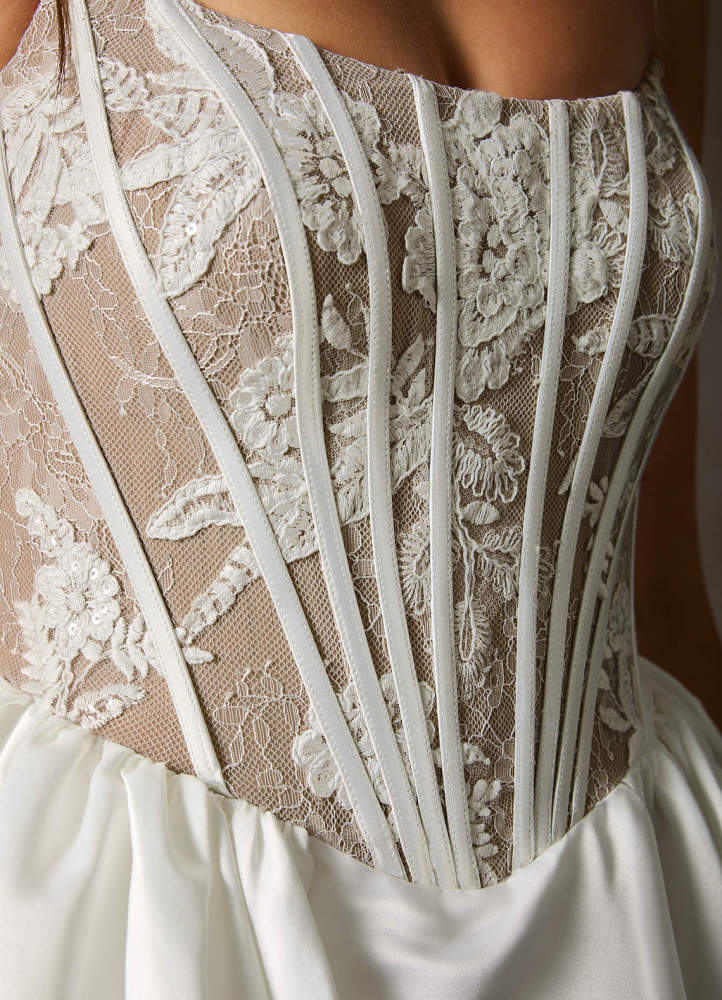 elyessen  Diamond White Ball-Gown Strapless Lace Dress