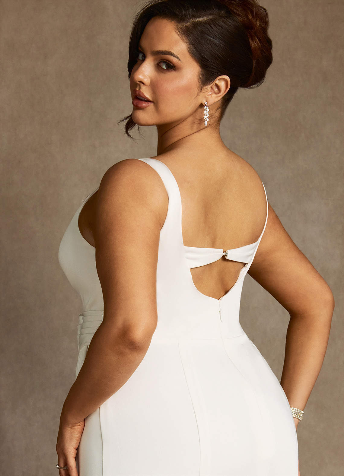 elyessen Isabella Diamond White Mermaid Pleated Crepe Back Satin Dress