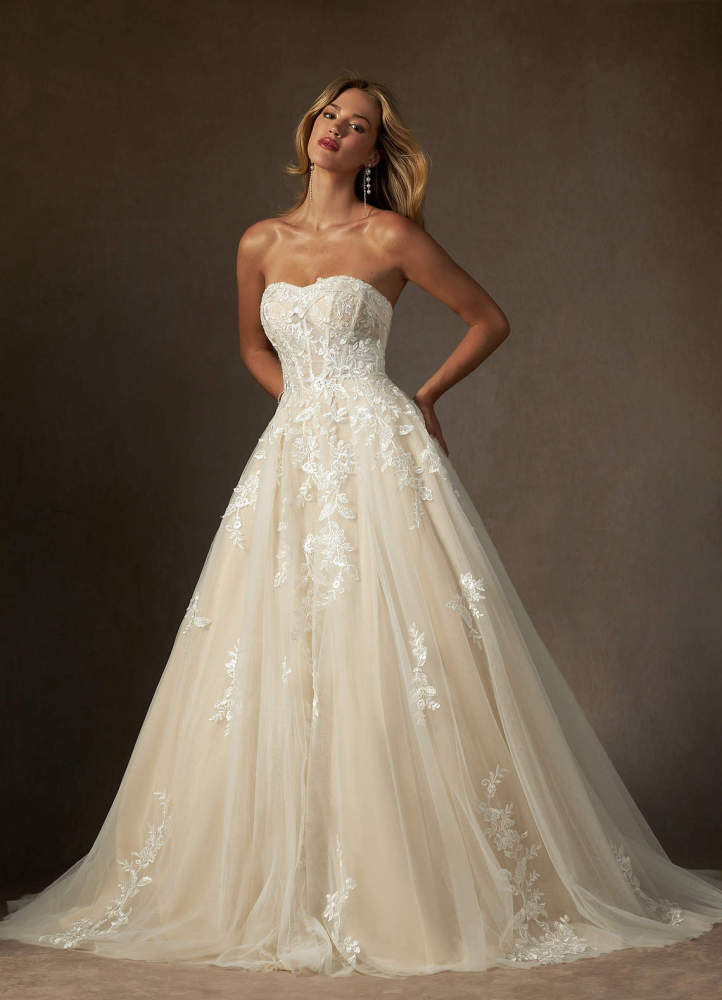elyessen  Diamond White Ball-Gown Strapless Lace Dress