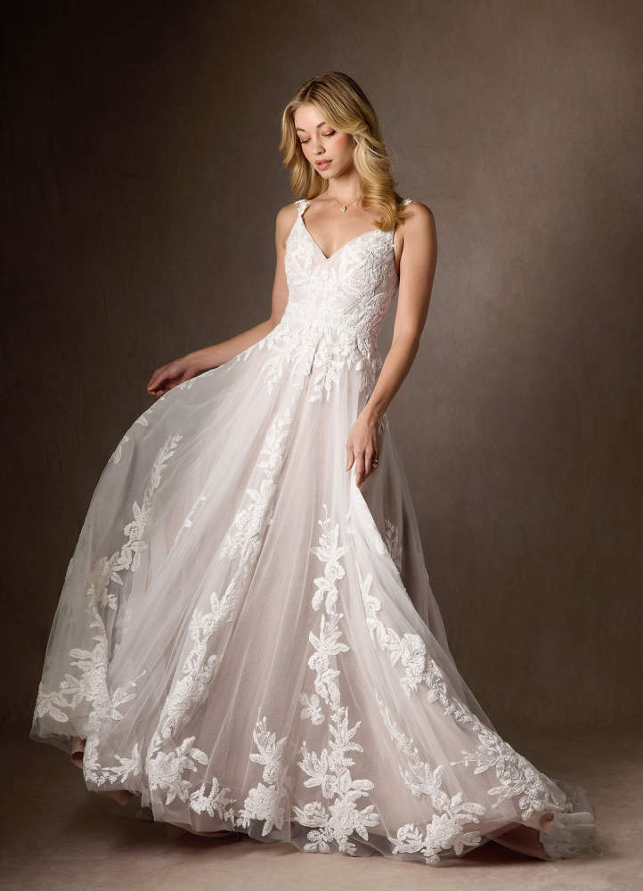 elyessen  Diamond White A-Line V-Neck Sequins Tulle Dress