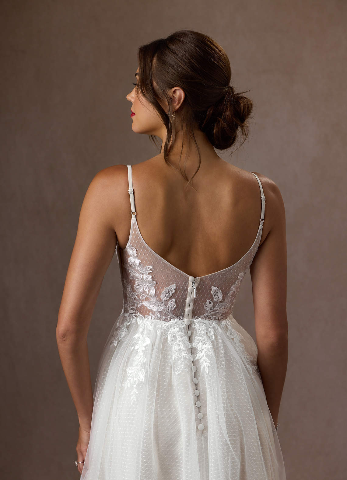 elyessen Liana Diamond White A-Line V-Neck Sequins Tulle Dress
