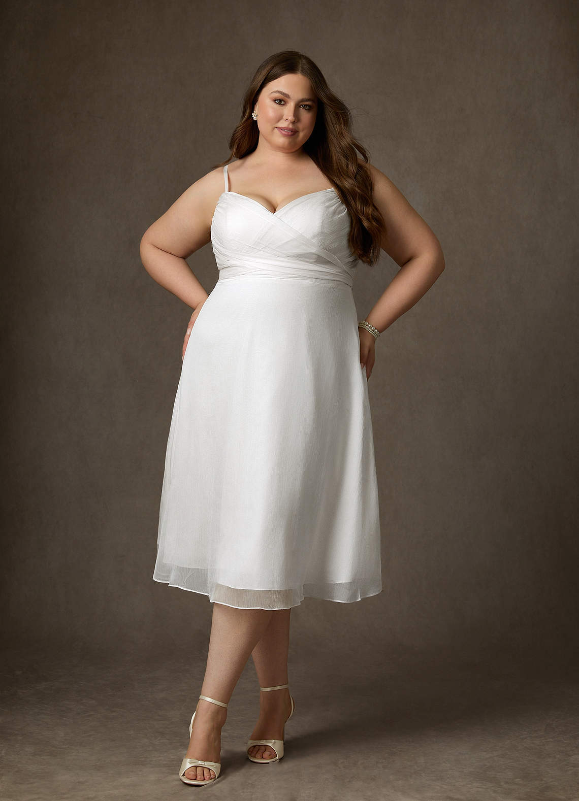 elyessen Kali Diamond White A-Line V-Neck Pleated Crinkle Chiffon Dress