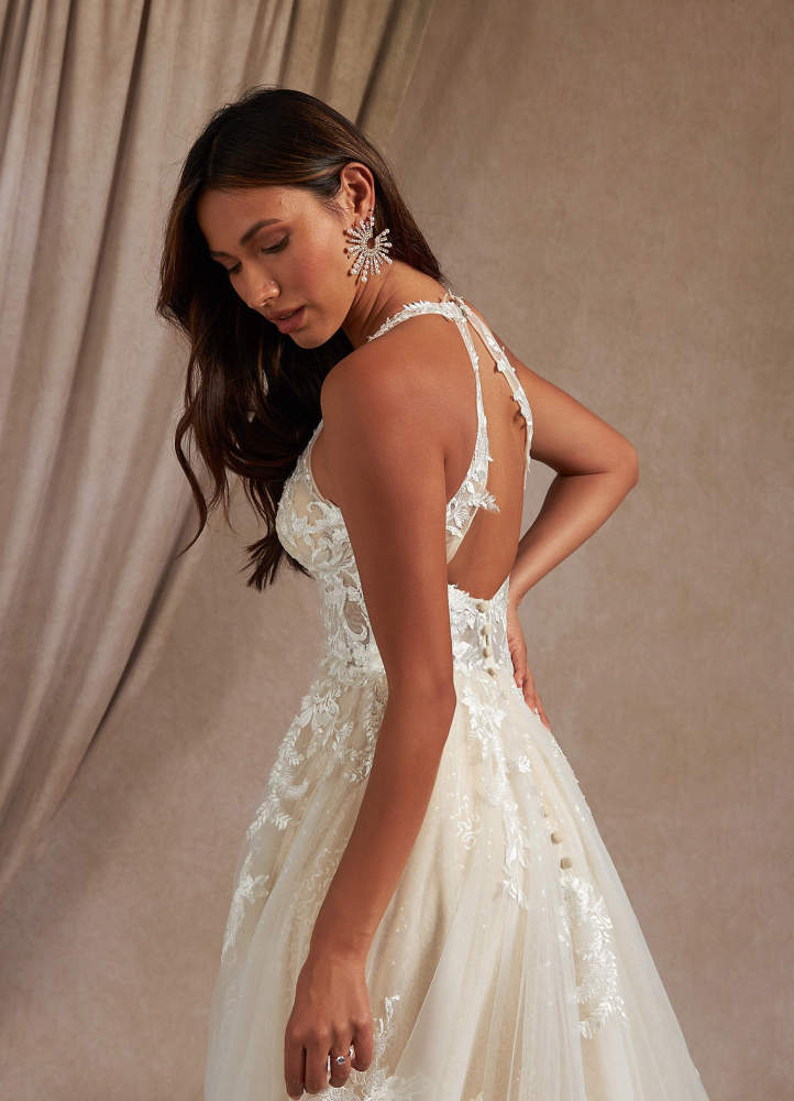 elyessen  Diamond White A-Line Halter Sequins Tulle Dress