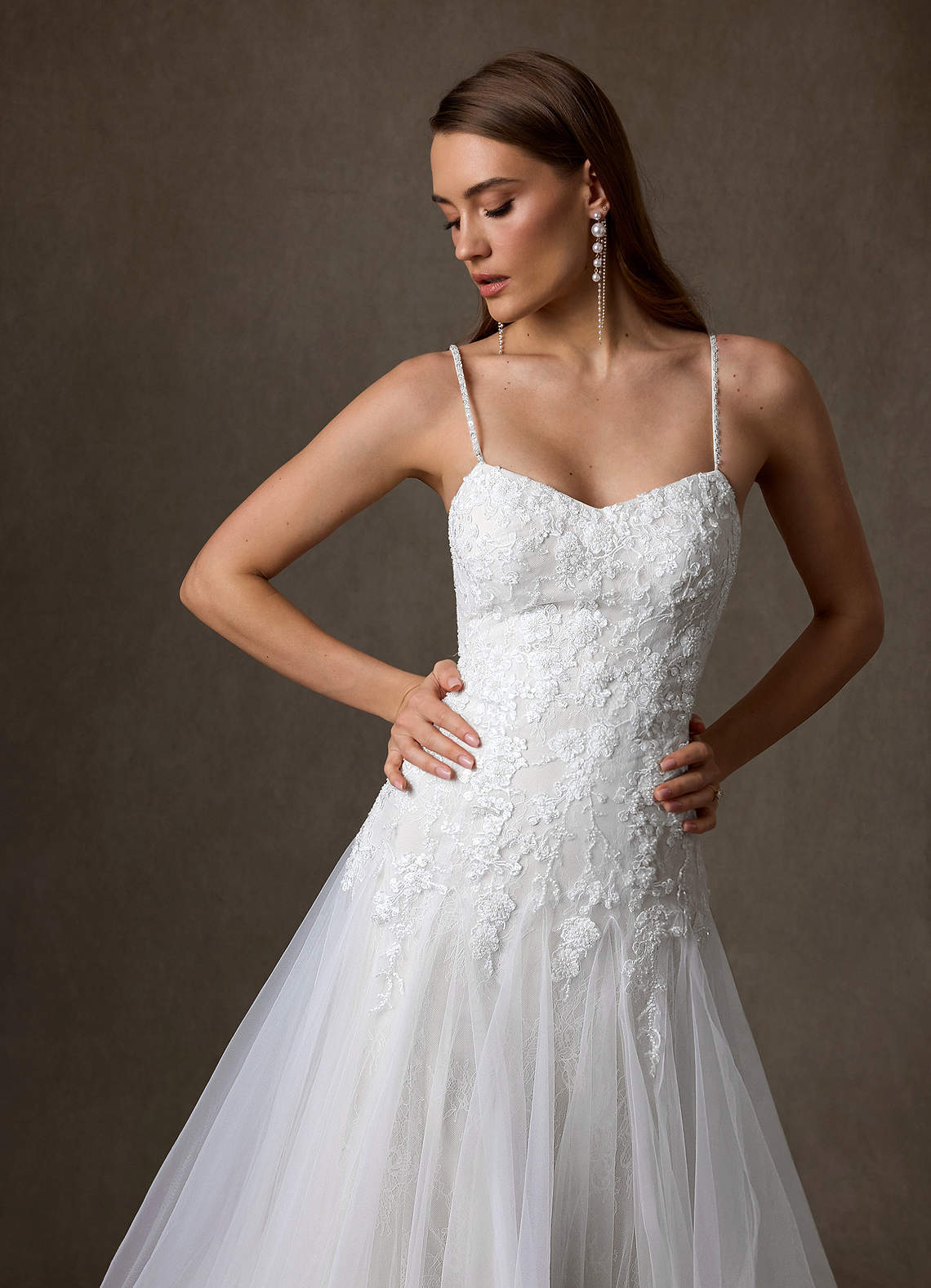 elyessen Lumina Diamond White A-Line Sweetheart Neckline Lace Dress
