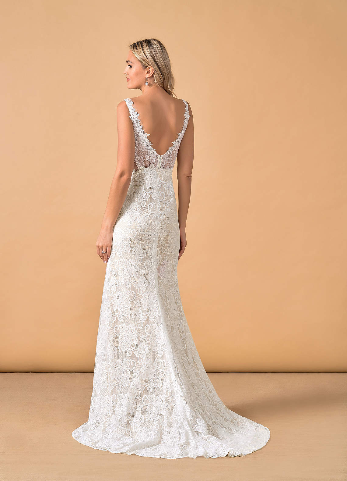 elyessen  Diamond White Champagne Mermaid V-Neck Lace Tulle Dress
