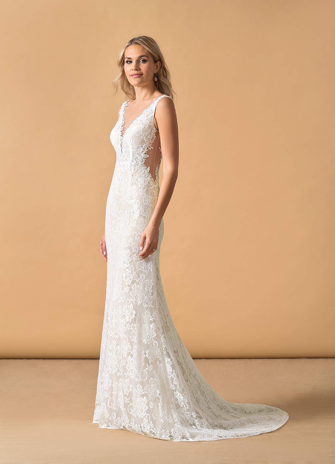 elyessen  Diamond White Champagne Mermaid V-Neck Lace Tulle Dress
