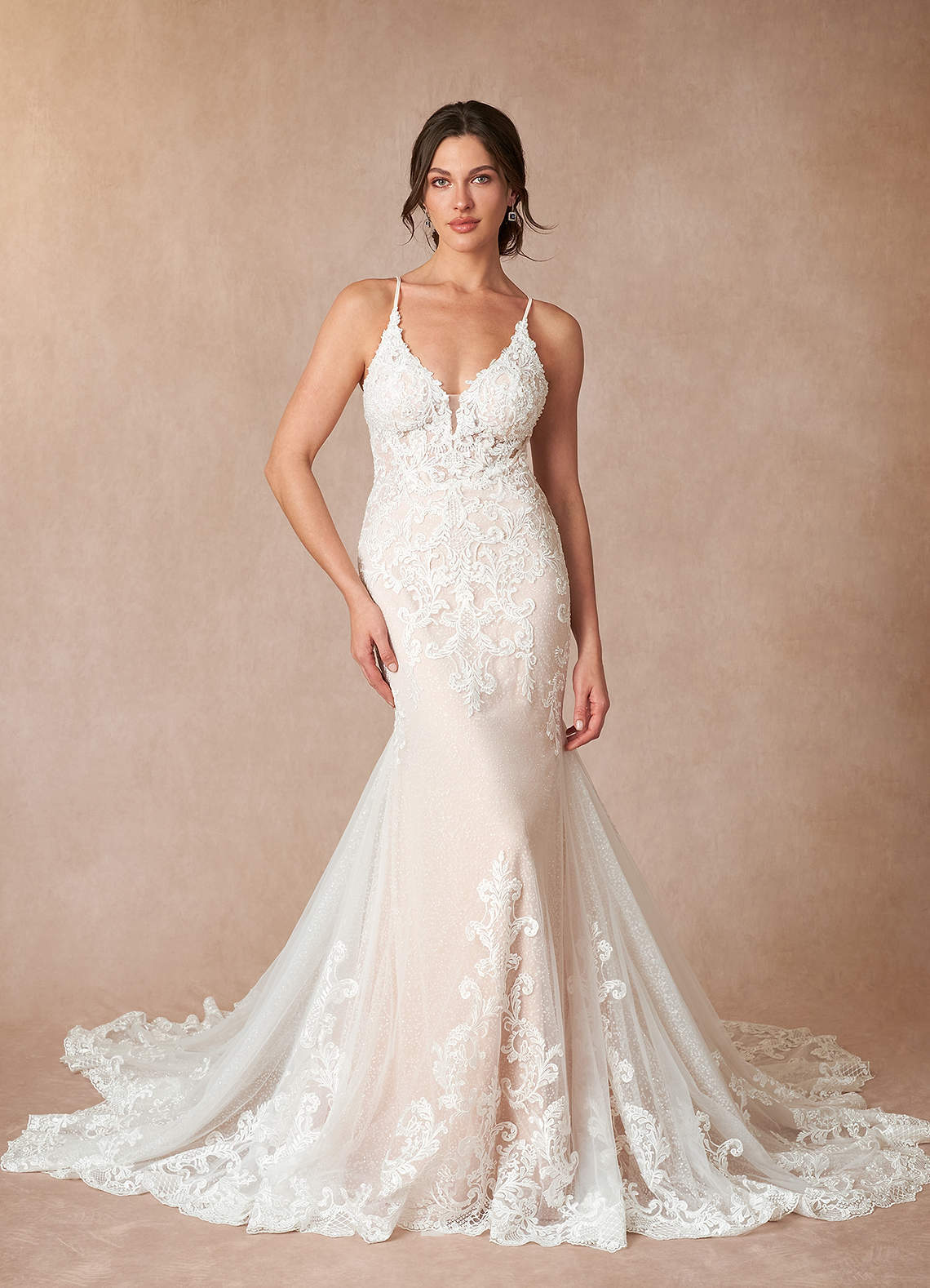 elyessen  Diamond White Mermaid V-Neck Lace Dress