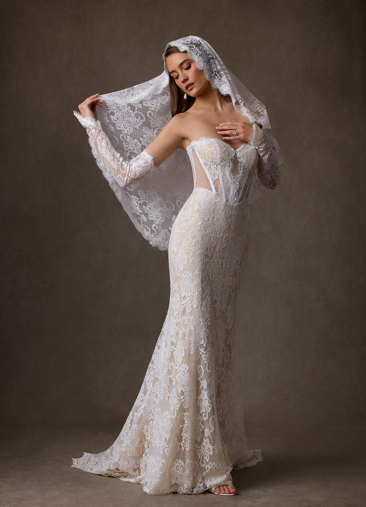 elyessen Diamond White Sheath Strapless Lace Dress