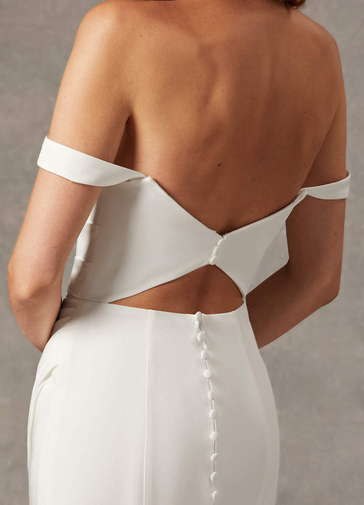 elyessen Moonlight Diamond White Mermaid Scoop Pleated Crepe Back Satin Dress