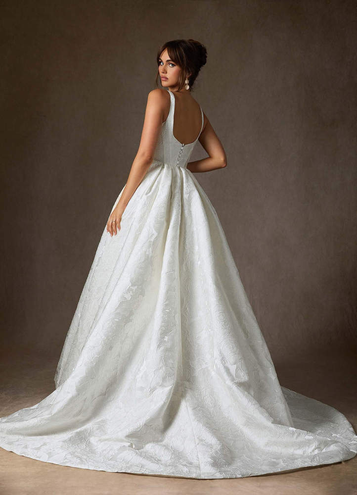 elyessen  Antique White Ball-Gown with Pockets Floral Jacquard Dress
