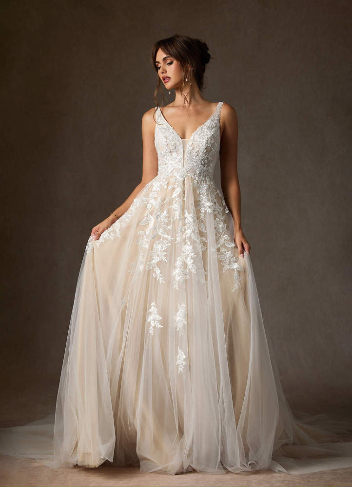 elyessen  Free pannier Diamond White A-Line V-Neck Sequins Tulle Dress