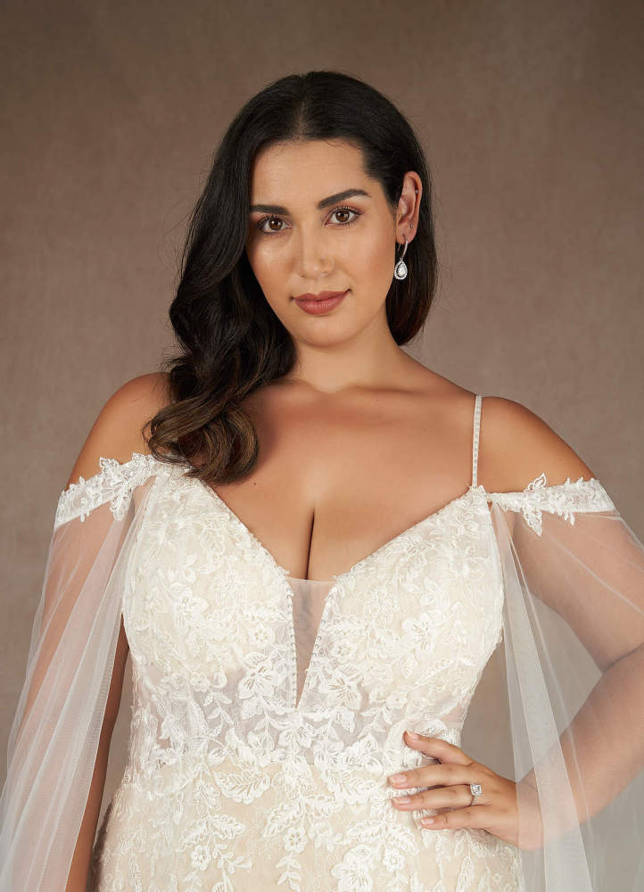 elyessen  Diamond White Mermaid V-Neck Sequins Tulle Dress