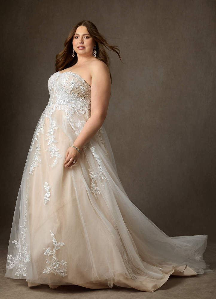 elyessen  Diamond White Ball-Gown Strapless Lace Dress